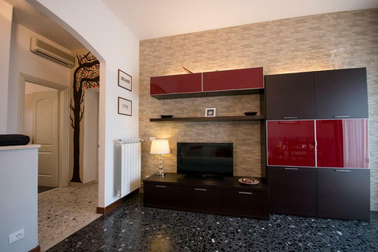 شقة A Casa Di Simone A فياريجيو المظهر الخارجي الصورة