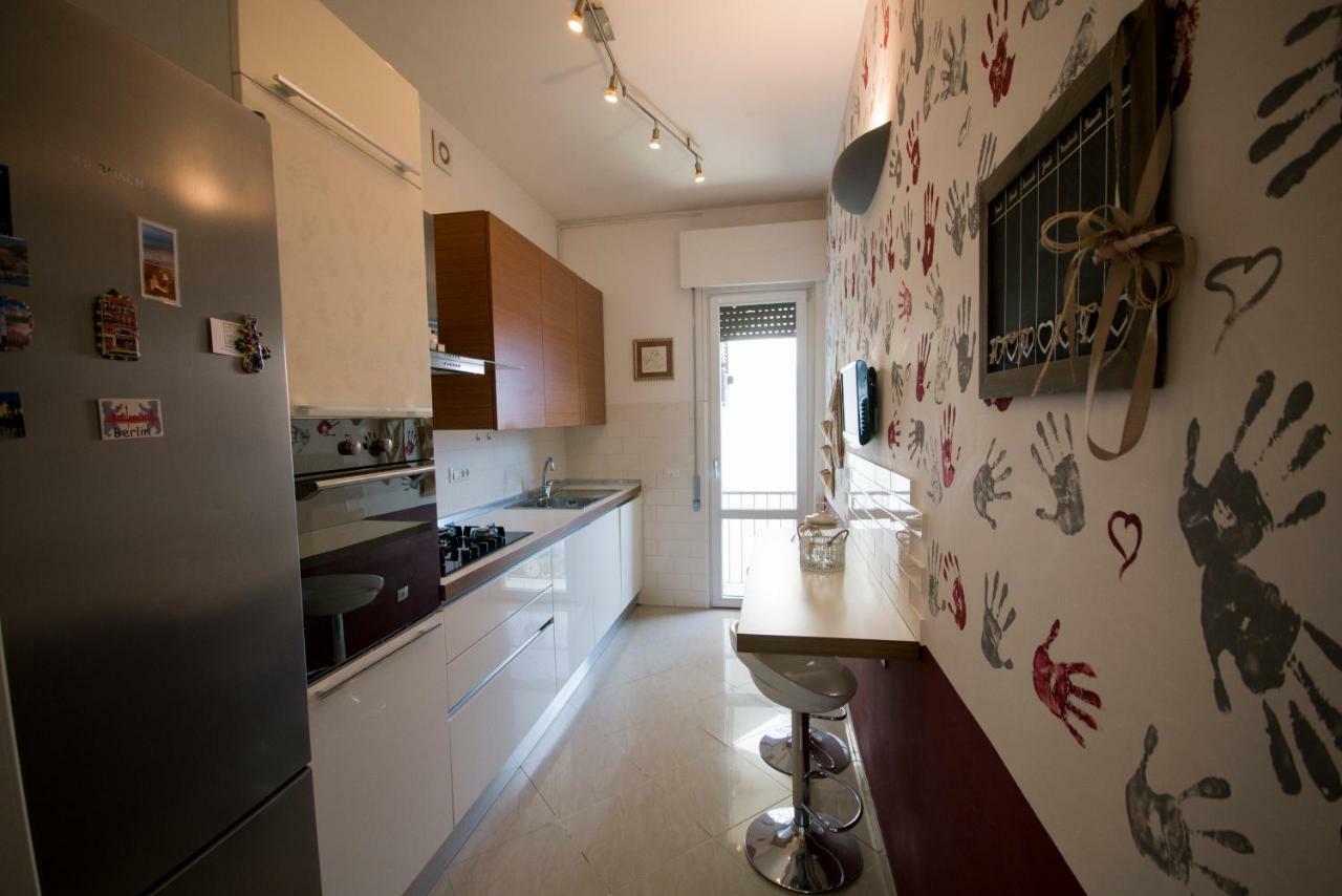 شقة A Casa Di Simone A فياريجيو المظهر الخارجي الصورة