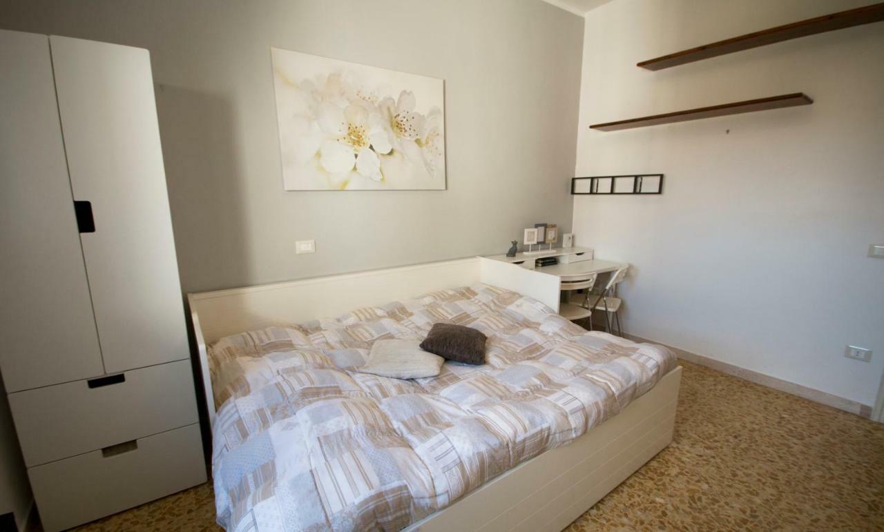 شقة A Casa Di Simone A فياريجيو المظهر الخارجي الصورة